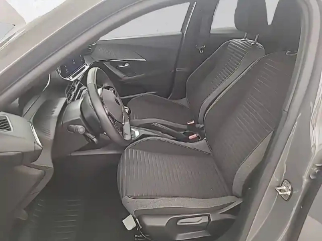 Peugeot 2008 puretech 100 s&amp;s bvm6 — photo 11