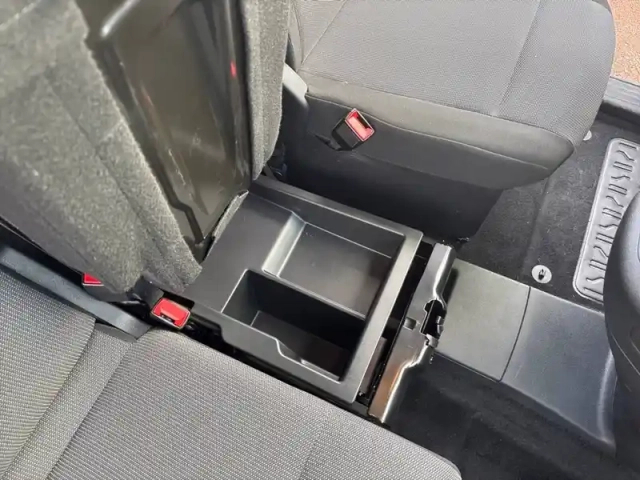 Peugeot Partner fourgon xl 950 kg bluehdi 100 s&amp;s bvm6 — photo 30