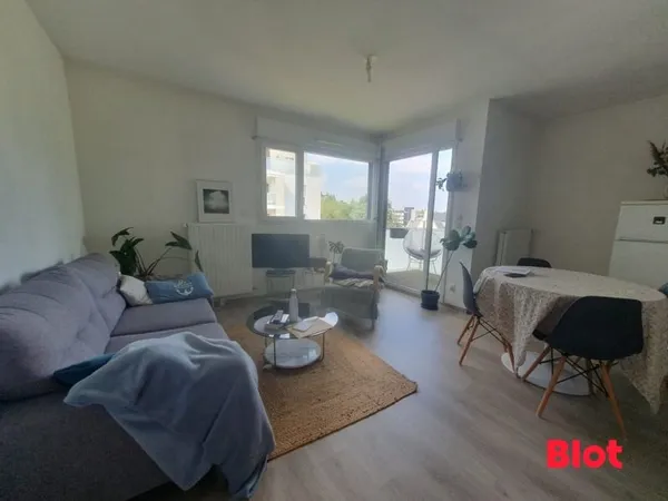 A LOUER - RENNES LONGCHAMPS - RESIDENCE DOMAINE DU PARC - APPT T2