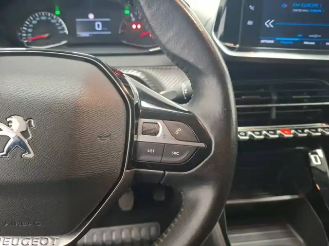 Peugeot 208 puretech 100 s&amp;s bvm6 — photo 32