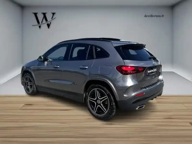 Mercedes Gla 200 d amg line — photo 23