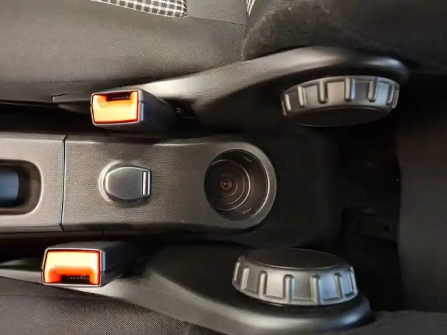 Renault Twingo iii e-tech — photo 41