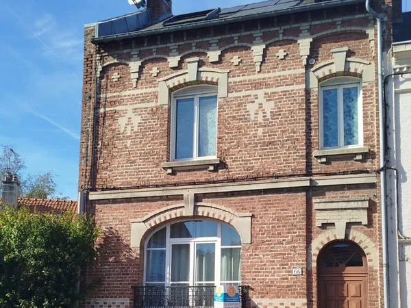 AMIENS SAINT-HONORÉ, MAISON BOURGEOISE 4 CHAMBRES + 2 GARAGES + 129 m², 700 m² DE JARDIN, DÉPENDANCE