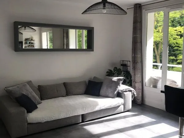T3 lumineux 58 m² - Tassin-la-Demi-Lune - Vue dégagée - Garage en sus