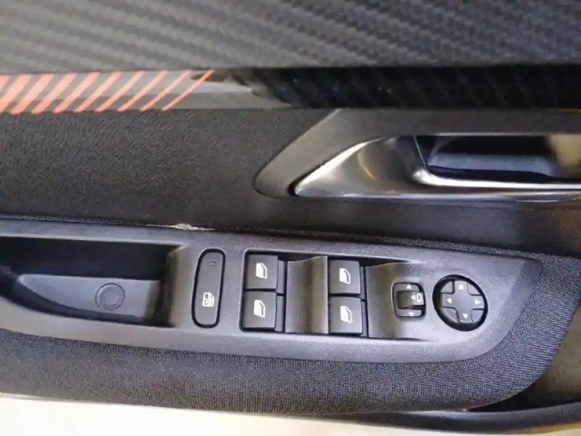 Peugeot 208 puretech 75 s&amp;s bvm5 — photo 60