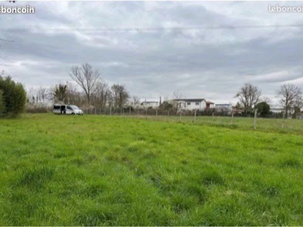 Terrain à bâtir très grand de 1800m2 Metropole bordelaise