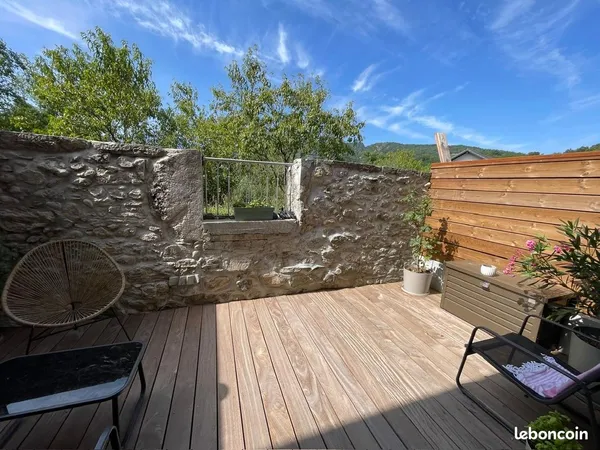 Magnifique T2 duplex avec terrasse et 2 parkings