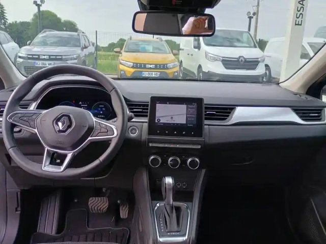 Renault Captur e-tech plug-in 160 - 21 — photo 20