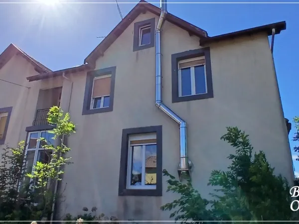 Maison 4 chambres, garage, jardin