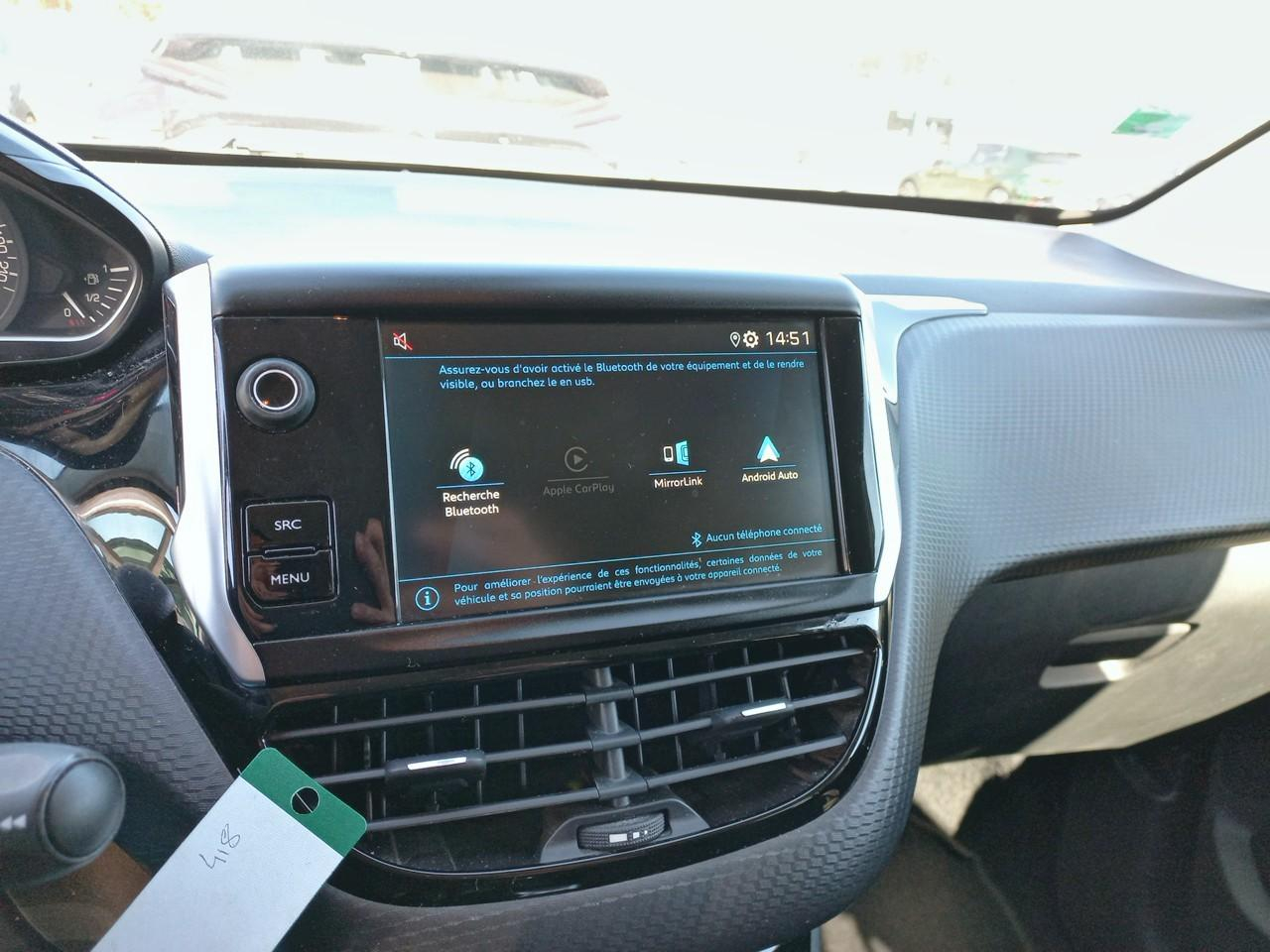 Peugeot 2008 puretech 110ch s&s bvm6 signature — photo 16