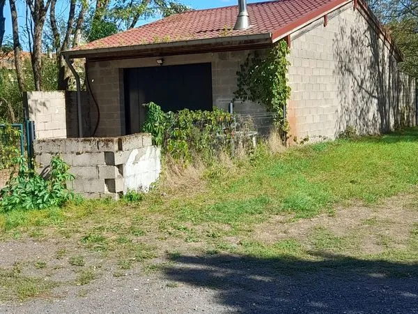 Garage atelier dépôt 60 m2 + terrain
