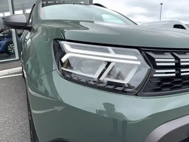 Dacia Duster eco-g 100 4x2 — photo 9