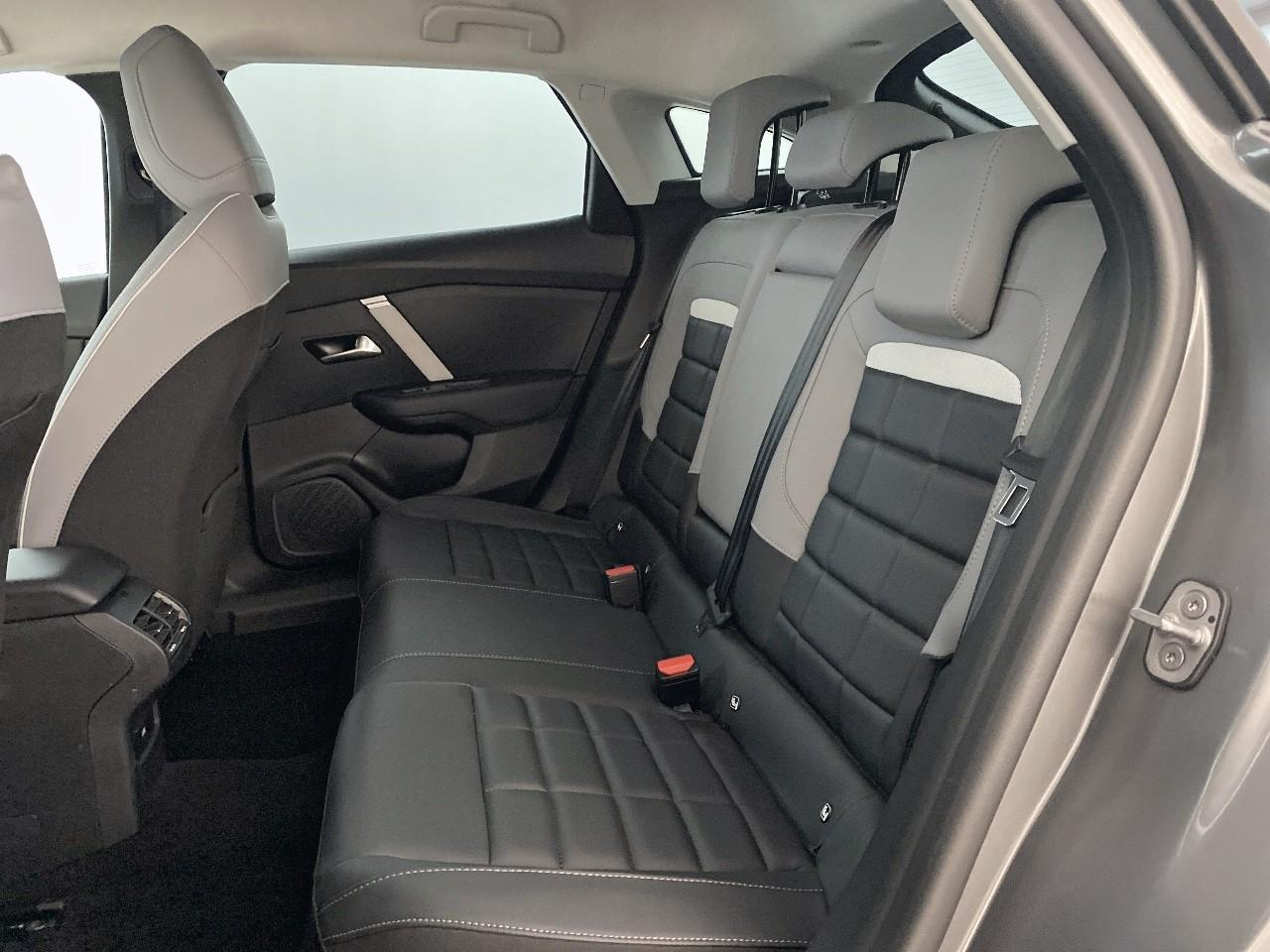 Citroën C4 hybride 136 e-dcs6 max — photo 10
