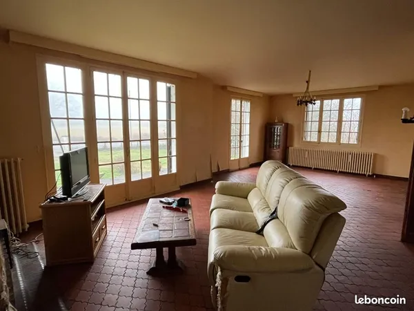 Maison 7 pièces 215 m²