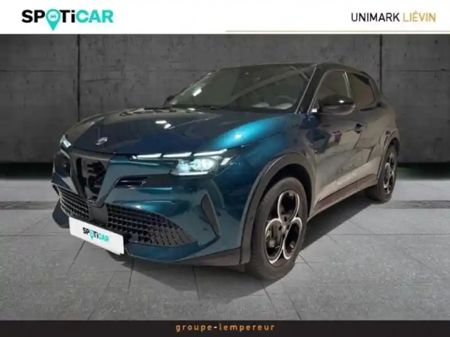 Alfa Romeo Junior 1.2 ibrida 145ch speciale e-dct6 — photo 1