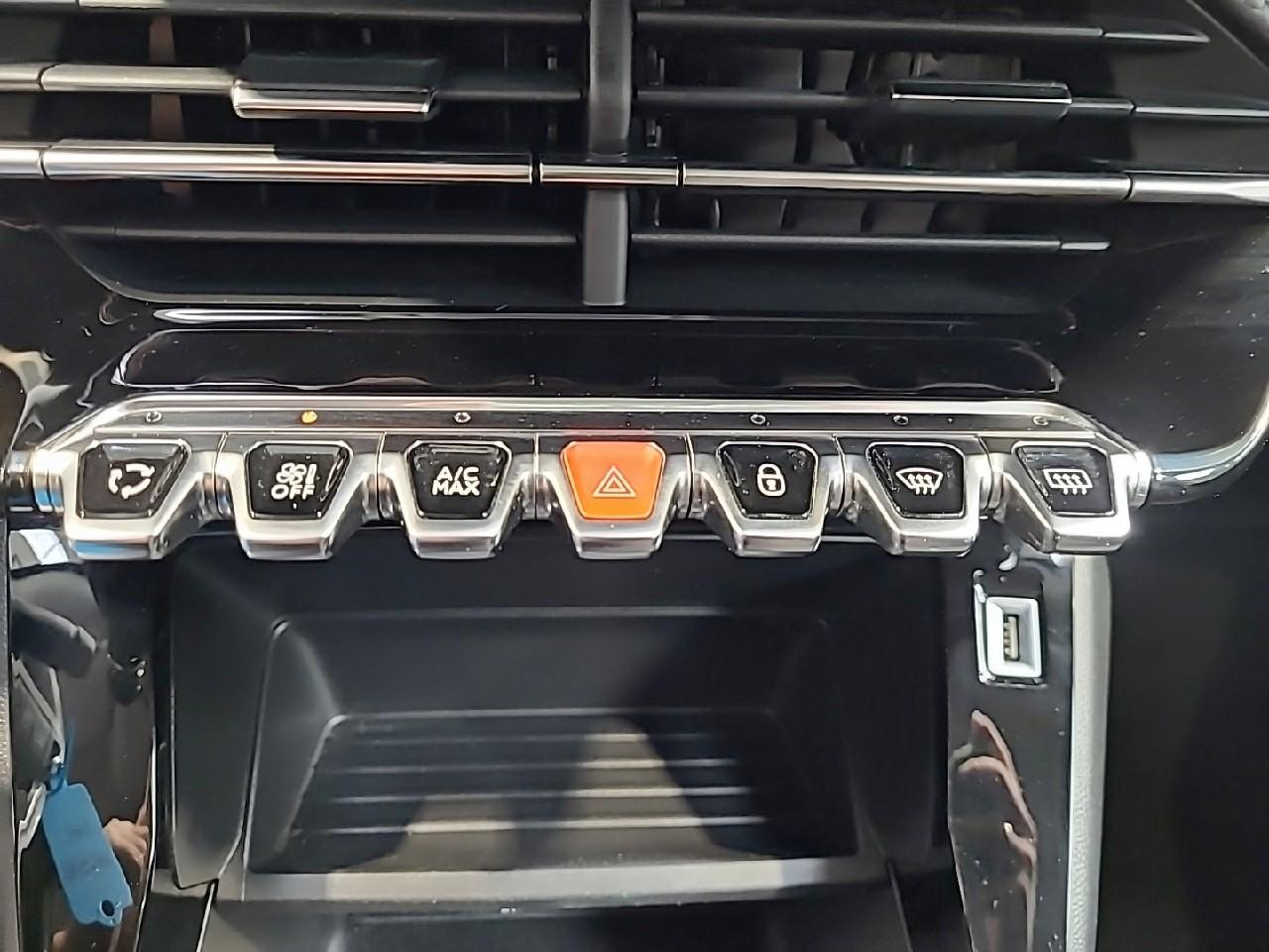 Peugeot 2008 puretech 100 s&s bvm6 style — photo 24