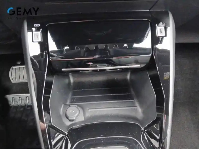 Peugeot 2008 hybrid 145 e-dcs6 — photo 42