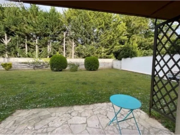 Studio avec terrasse
