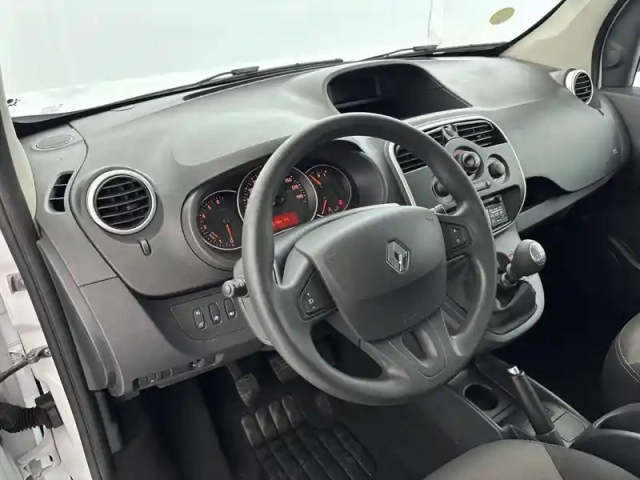Renault Kangoo blue dci 95 — photo 19