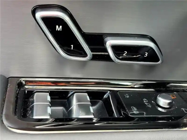 Land Rover Range Rover p460e awd 3.0l i6 phev — photo 36