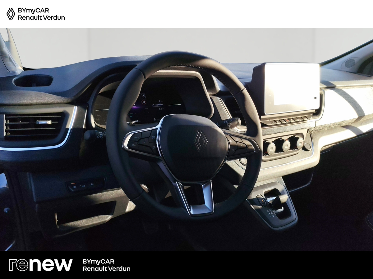 Renault Trafic Blue dCi 170 auto — photo 10