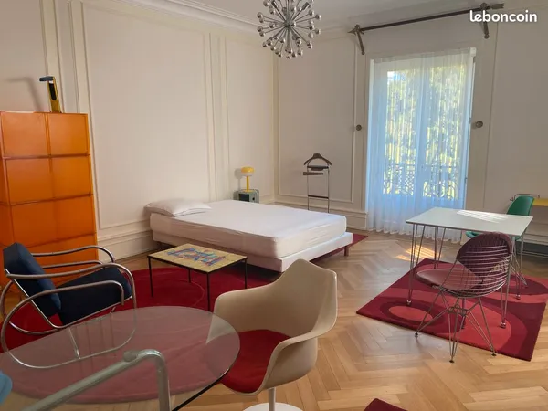 APPARTEMENT(65m2)meublé 2chambre,salle de bain,entrée pour 2étudiants