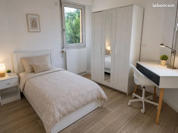 Chambre meublée en colocation - Torcy (Proche RER A)