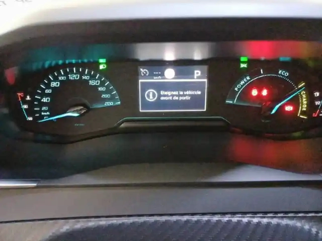 Peugeot 208 hybrid 100 e-dcs6 — photo 40