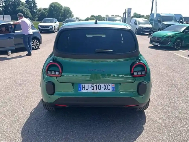 Renault Twingo e-tech electrique 80 ch autonomie urbaine — photo 23