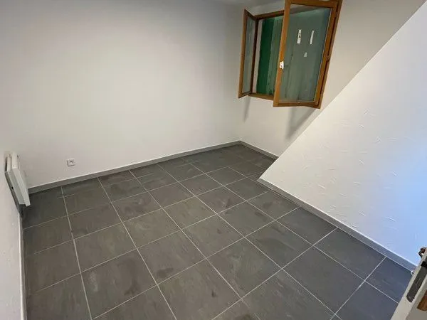 Maison de ville 79 m² - 3 chambres - Cave de 25 m² - Saint-Gilles