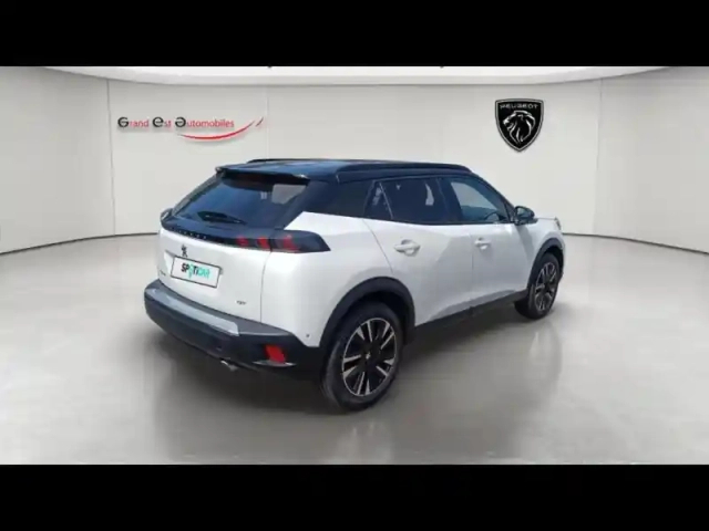 Peugeot 2008 1.5 bluehdi 130ch s&amp;s gt pack eat8 125g — photo 6