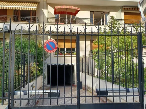 Parking 10 m²