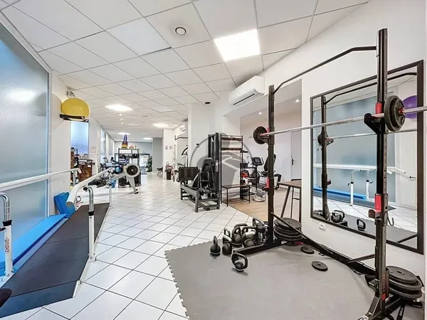 Boutique 275 m²