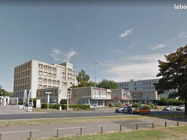 Bureaux 396 m² DOUVRES-LA-DÉLIVRANDE