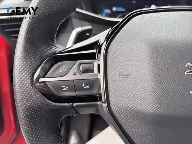 Peugeot 208 puretech 130 s&amp;s eat8 — photo 13