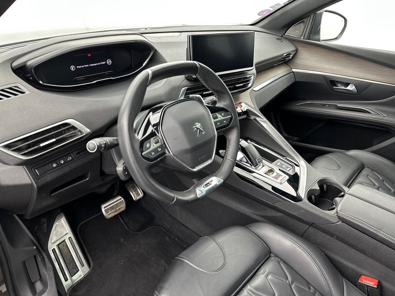 Peugeot 3008 puretech 130ch s&s eat8 gt pack — photo 8