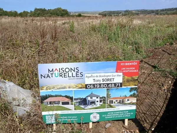 Terrain 655 m²
