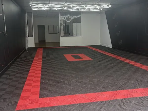 Local d’activité et entrepôt Location Magnac-sur-Touvre  120m² 650€