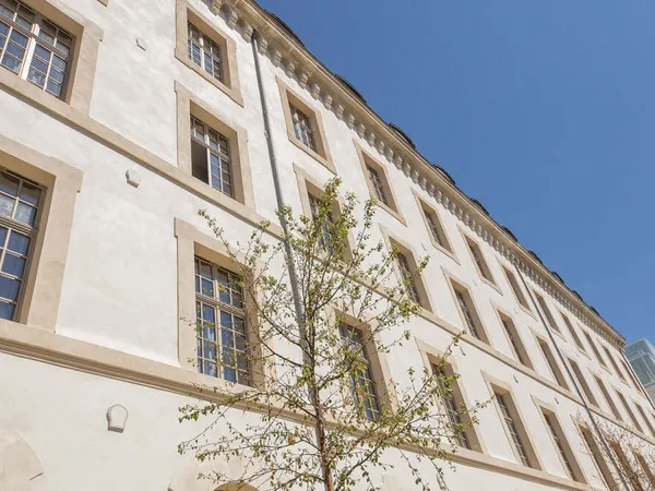 A VENDRE POUR INVEST LMNP SOUS BAIL COMMERCIAL : Appartement 1 pièces de 18 m² situé à Reims (51)
