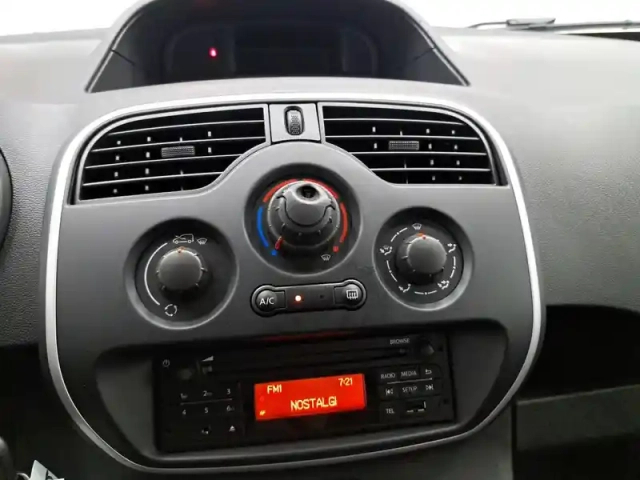 Renault Kangoo blue dci 80 — photo 35