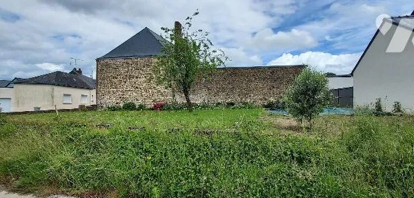 Terrain 348 m²