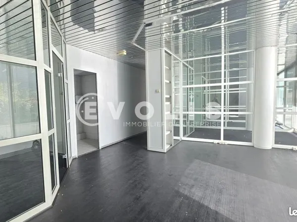 Bureaux 220 m²
