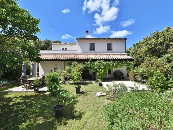 Maison 6 pièces 168 m²