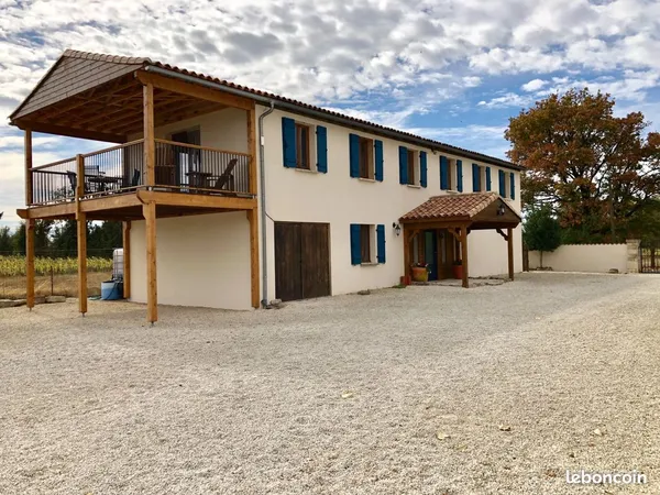 Propriété 7 pièces 178 m²