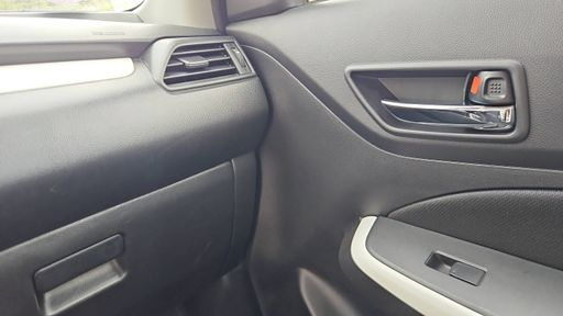 Suzuki Swift 1.2 DualJet 83 Hybride - Privilege – 2020 – 87265 km – Hybride essence – Boîte Manuelle — photo 2