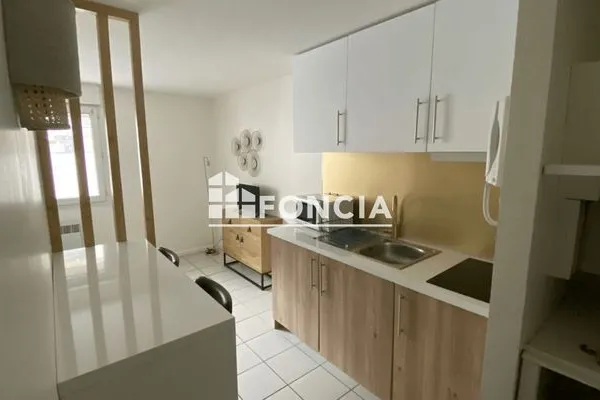 Studio 1 pièce 20 m²