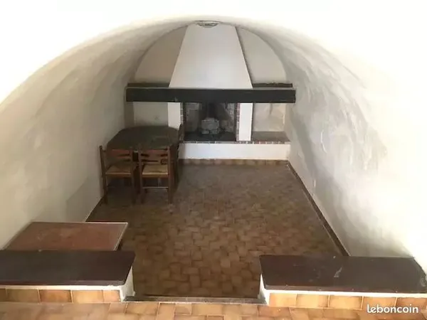 MAISON de VILLAGE - CERESTE (04280)