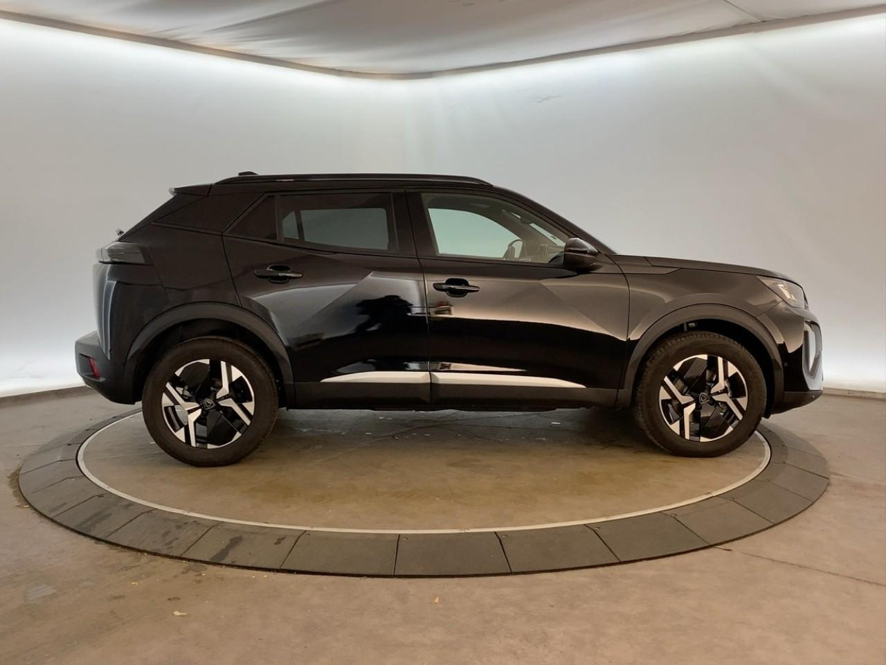 Peugeot 2008 hybrid 145 ch e-dcs6 allure — photo 4