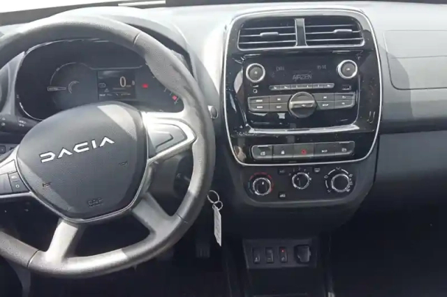 Dacia Spring — photo 9