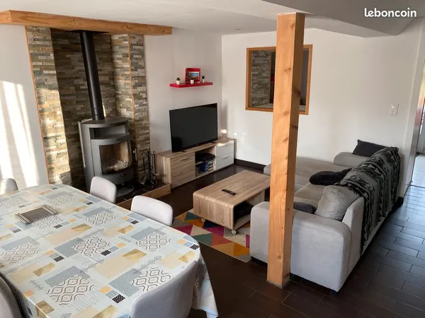 Maison 96m2 - 3 chambres - jardin de 250m2 avec terrasse - 650/mois